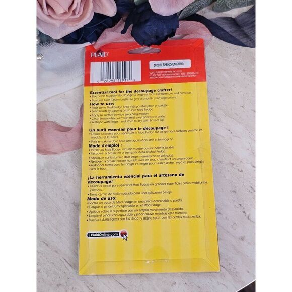 Mod Podge 4" Gold Taklon Brush Applicator By Plaid For Decoupage & Crafting - Picture 5 of 7